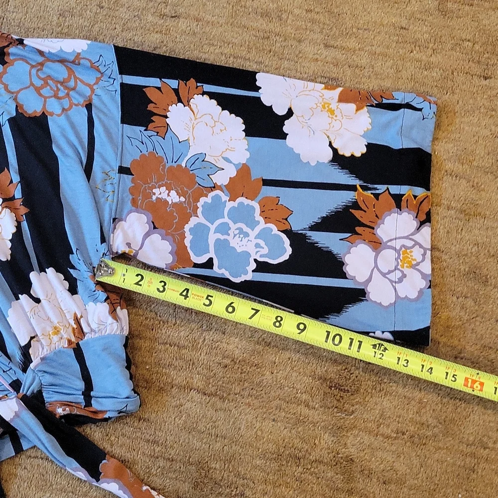 FREE PEOPLE Boho That's a Wrap Floral Blouse - Picture 8 of 9